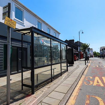 bus stops in llangefni
